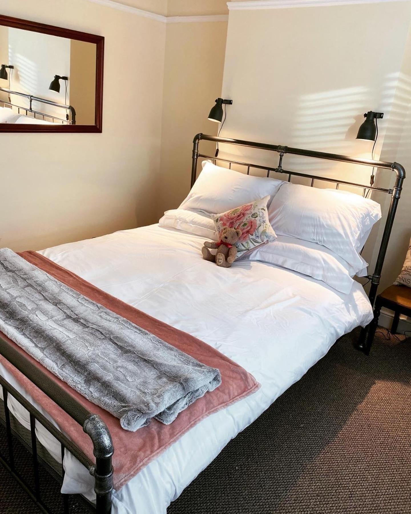 Pier 36 Hotel Donaghadee Room photo