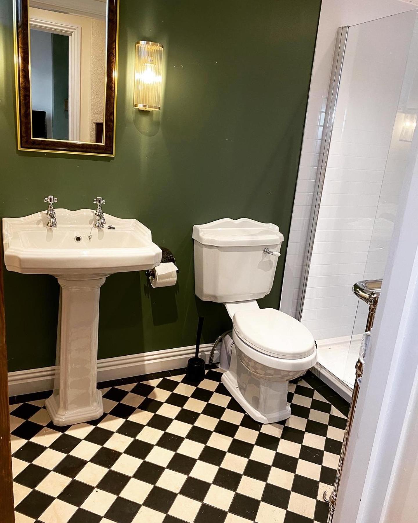 Pier 36 Hotel Donaghadee Room photo